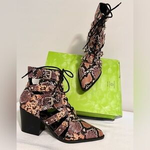 12M Sam Edelman Lizard ankle boot